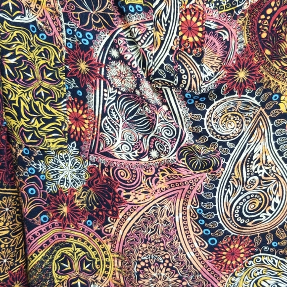 Bundle 3/$20 westbound 1X EUC top - Picture 2 of 7